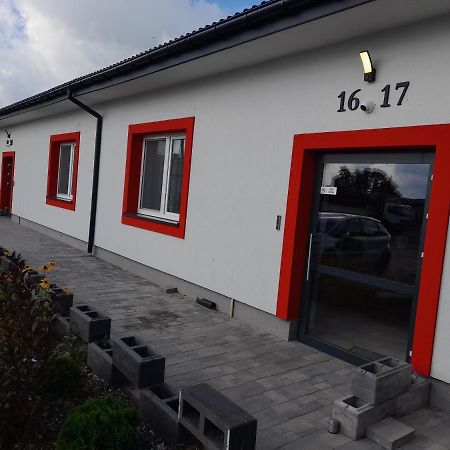 A Pousada Czerwony Szafir Grodzisk Grodzisk Mazowiecki Exterior foto