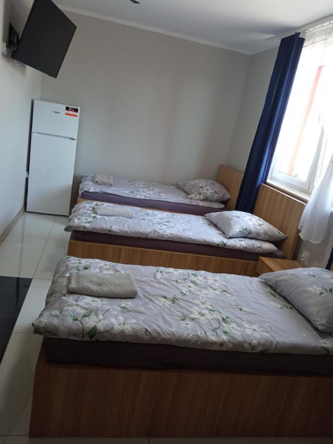 A Pousada Czerwony Szafir Grodzisk Grodzisk Mazowiecki Exterior foto