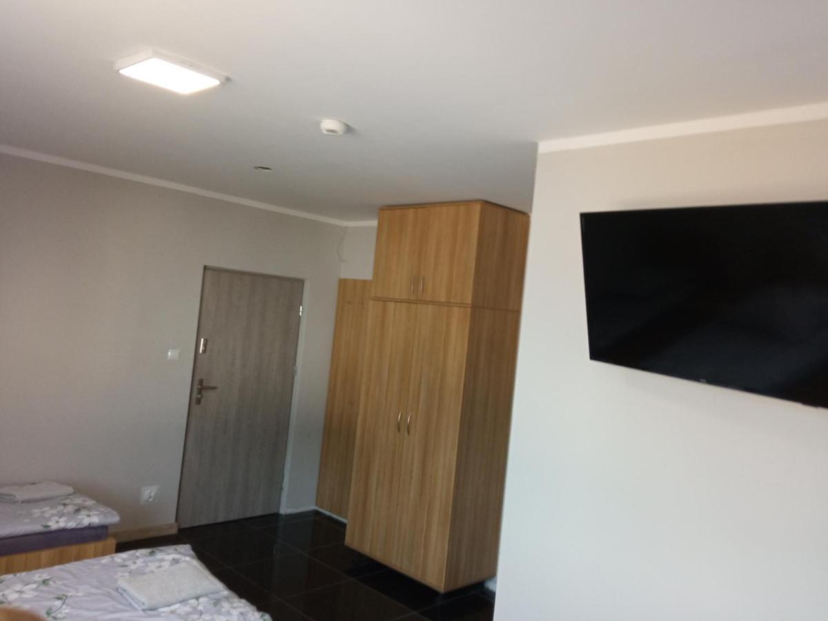 A Pousada Czerwony Szafir Grodzisk Grodzisk Mazowiecki Exterior foto